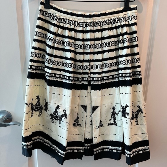 Club Monaco Skirt - Picture 4 of 16